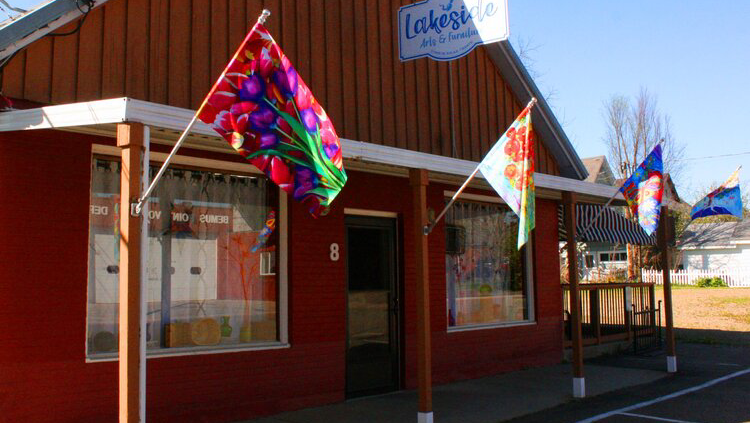 Lakeside Arts & Furniture | 8 Alburtus Ave, Bemus Point, NY 14712, USA | Phone: (716) 386-1233