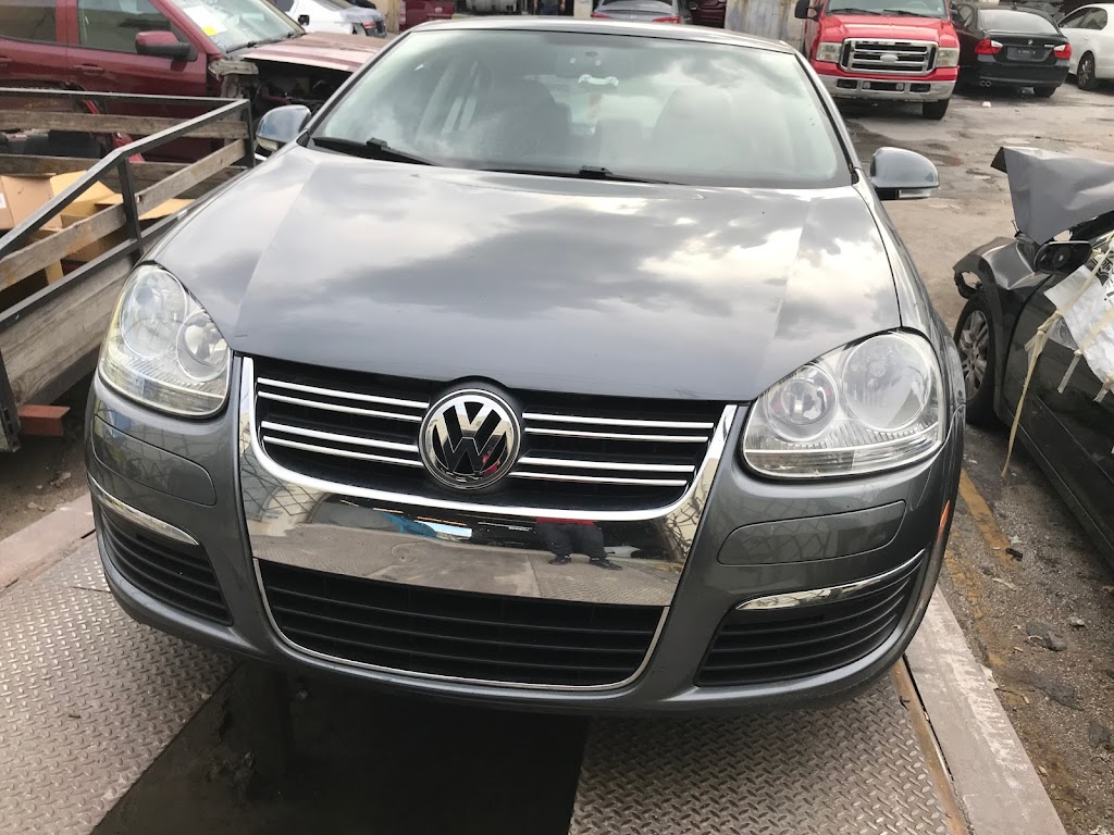 Crown Victoria Body Shop | SE 11th Ave, Hialeah, FL 33010, USA | Phone: (786) 715-7465 Crown Victoria Body Shop | SE 11th Ave, Hialeah, FL 33010, USA | Phone: (786) 715-7465
