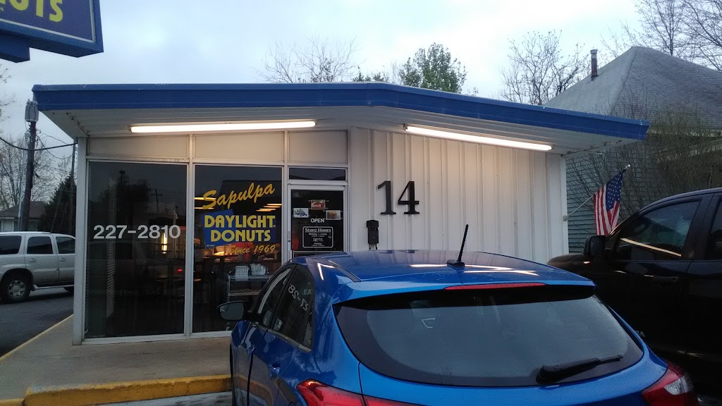 Daylight Donuts | 14 W Bryan Ave, Sapulpa, OK 74066, USA | Phone: (918) 227-2810