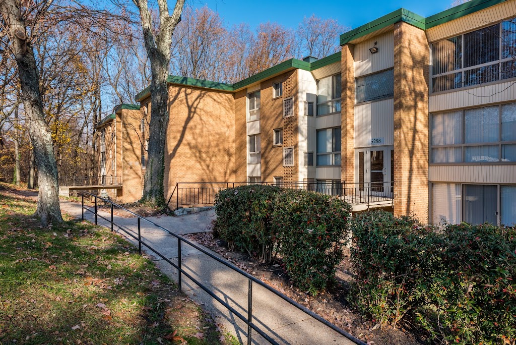 Meadows at Capitol Heights | 5284 Marlboro Pike, Capitol Heights, MD 20743, USA | Phone: (301) 381-4878