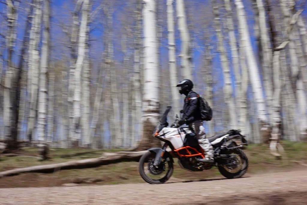 MotoDiscovery Tours | 685 Persimmon Hill, Bulverde, TX 78163, USA | Phone: (830) 438-7744