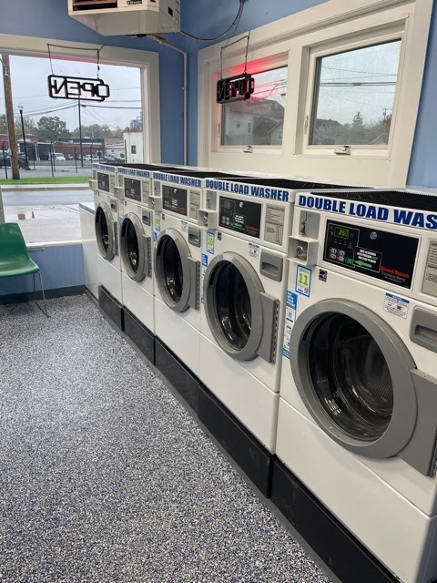 Grafton Laundromat | 1016 Becker Ct, Grafton, OH 44044, USA | Phone: (440) 723-8998