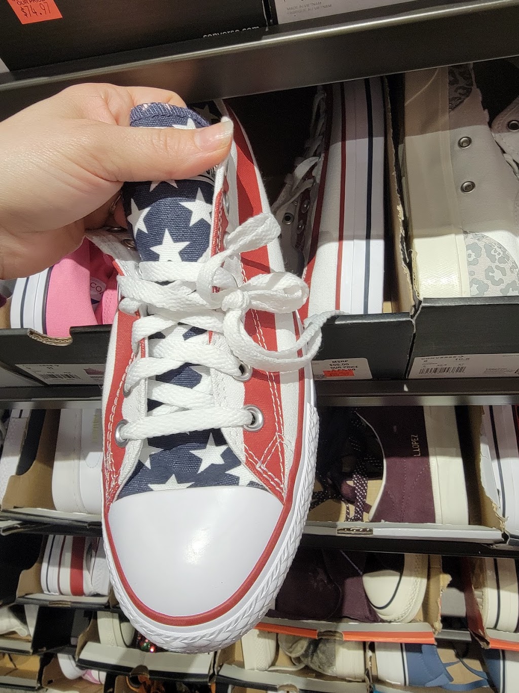 Converse Factory Store | 1 Premium Outlets Blvd Suite 642, Wrentham, MA 02093, USA | Phone: (508) 384-3637