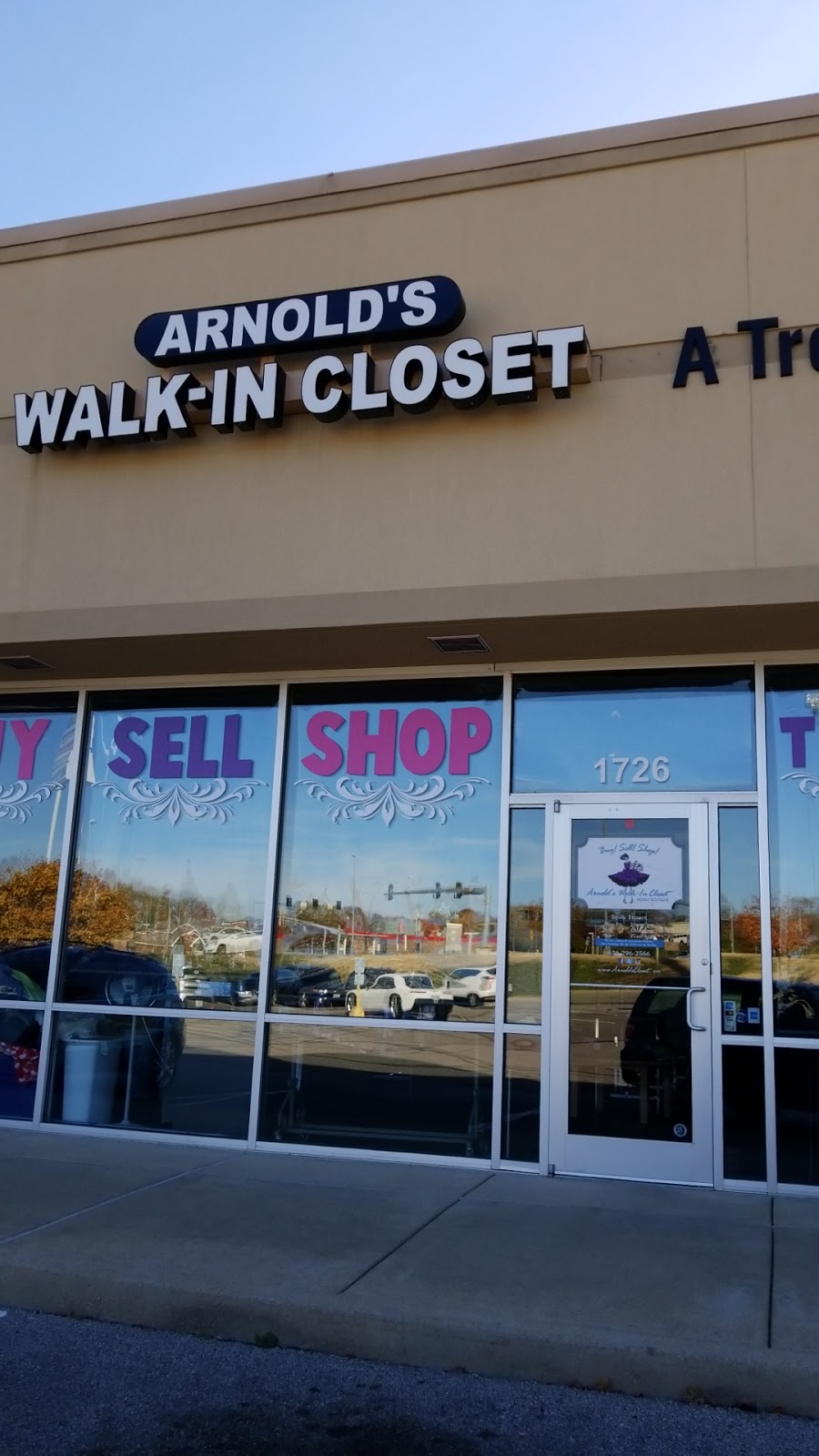 Arnolds Walk-In Closet | 1716 Missouri State Rd, Arnold, MO 63010, USA | Phone: (636) 296-2566