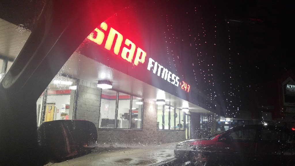 Snap Fitness River Falls | 1025 S Main St, River Falls, WI 54022, USA | Phone: (715) 425-9330