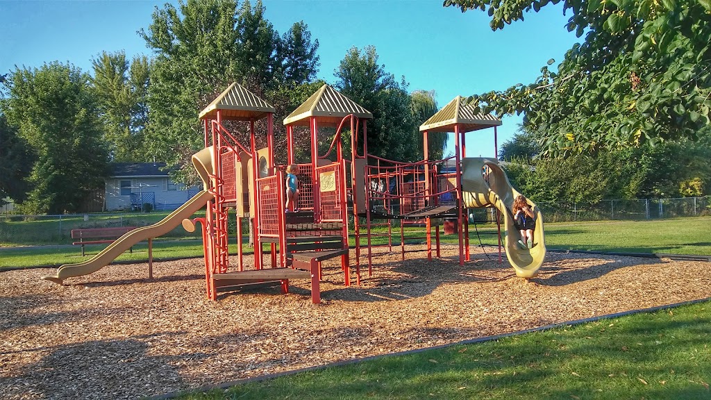 Peterson Park | 310 16th Ave SE, Cambridge, MN 55008, USA | Phone: (763) 689-3211