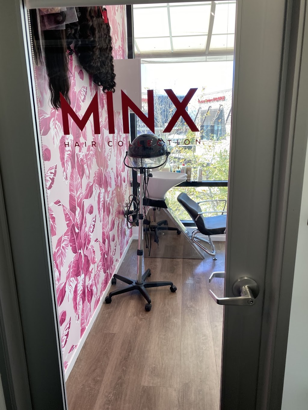 Minx Hair Beauty Bar | 19461 Ventura Blvd, Tarzana, CA 91356, USA | Phone: (818) 938-9104