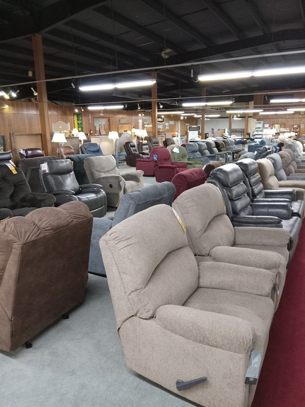 Parlins Home Furnishings | 1954 E Chicago Rd, Sturgis, MI 49091, USA | Phone: (269) 651-2240