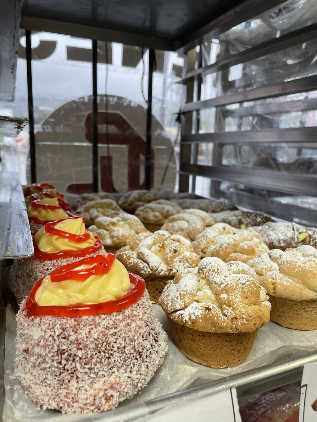 Panaderia Genesis 2000 | 4276 N Sierra Way Unit C, San Bernardino, CA 92407, USA | Phone: (909) 886-3380