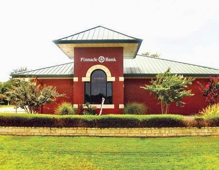 Pinnacle Bank | 456 S Broadway St, Joshua, TX 76058 | Phone: (817) 556-2417