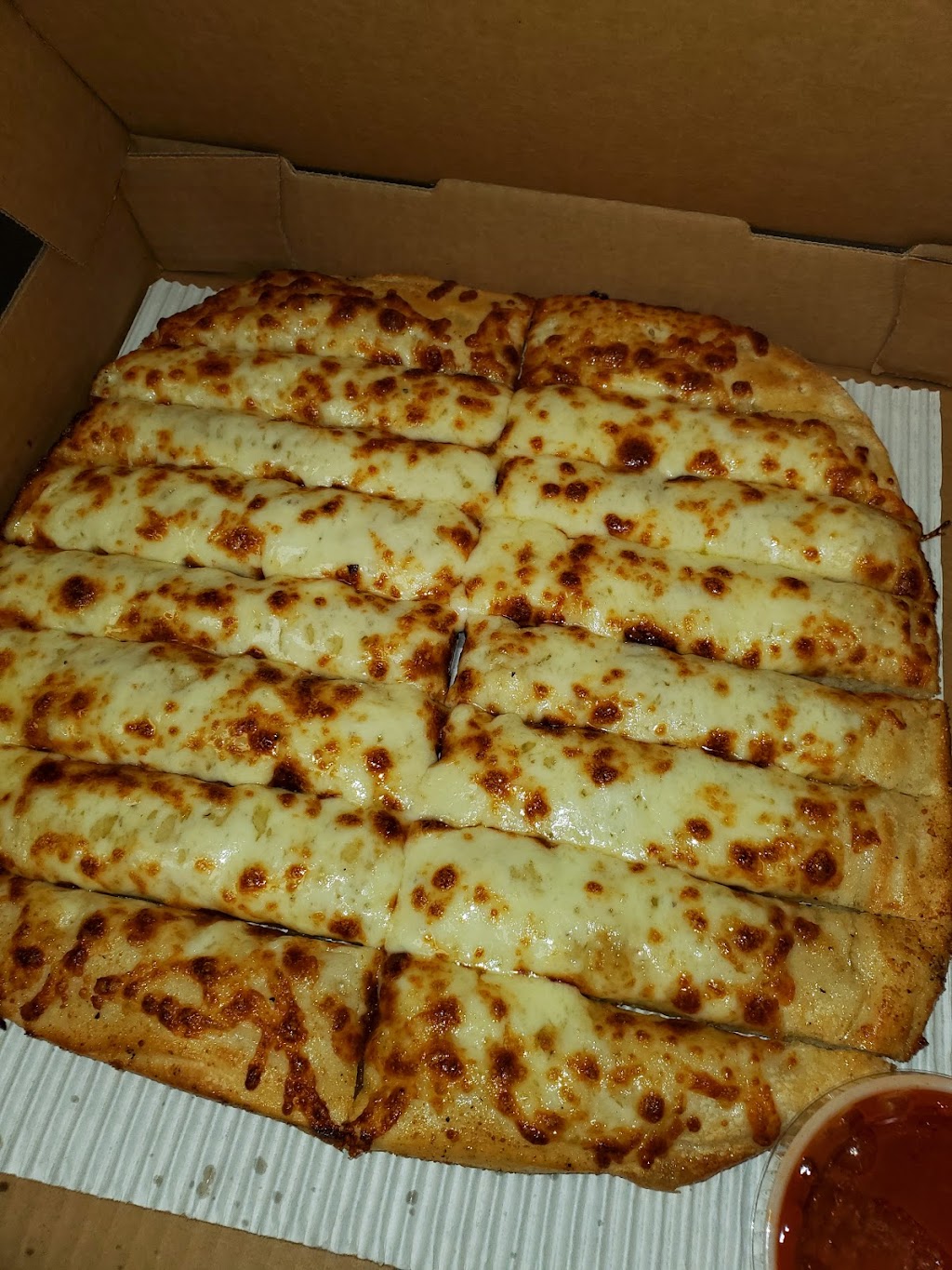Longos Pizza | 7314 Lakeshore Blvd, Mentor, OH 44060, USA | Phone: (440) 946-8222