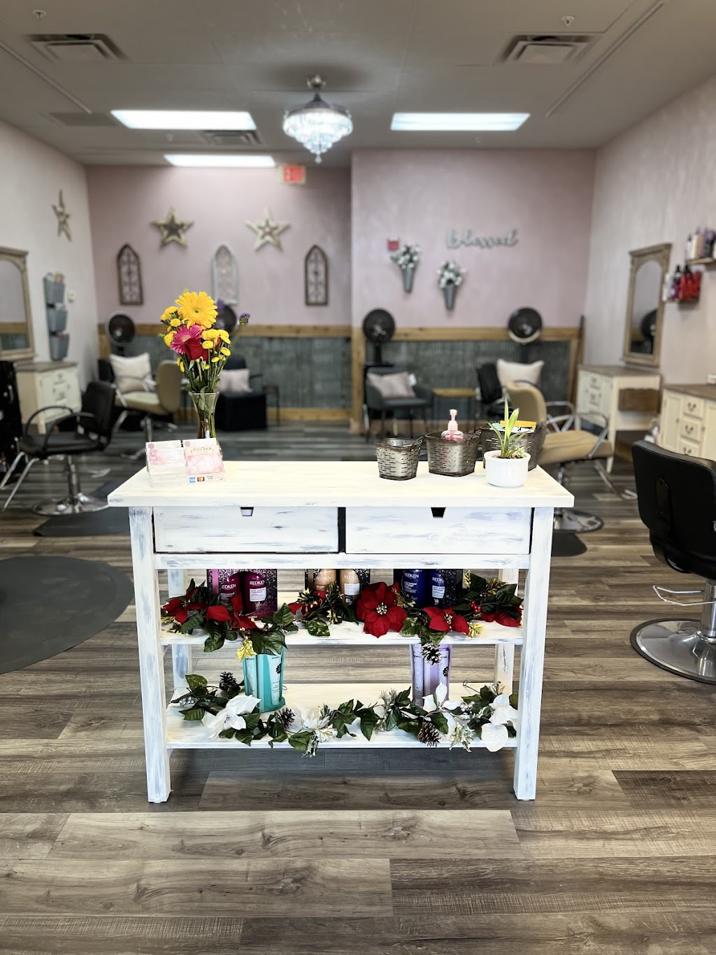 Southern Beauty Salon | 8313 Lockwood Ridge Rd, Sarasota, FL 34243, USA | Phone: (941) 777-4414