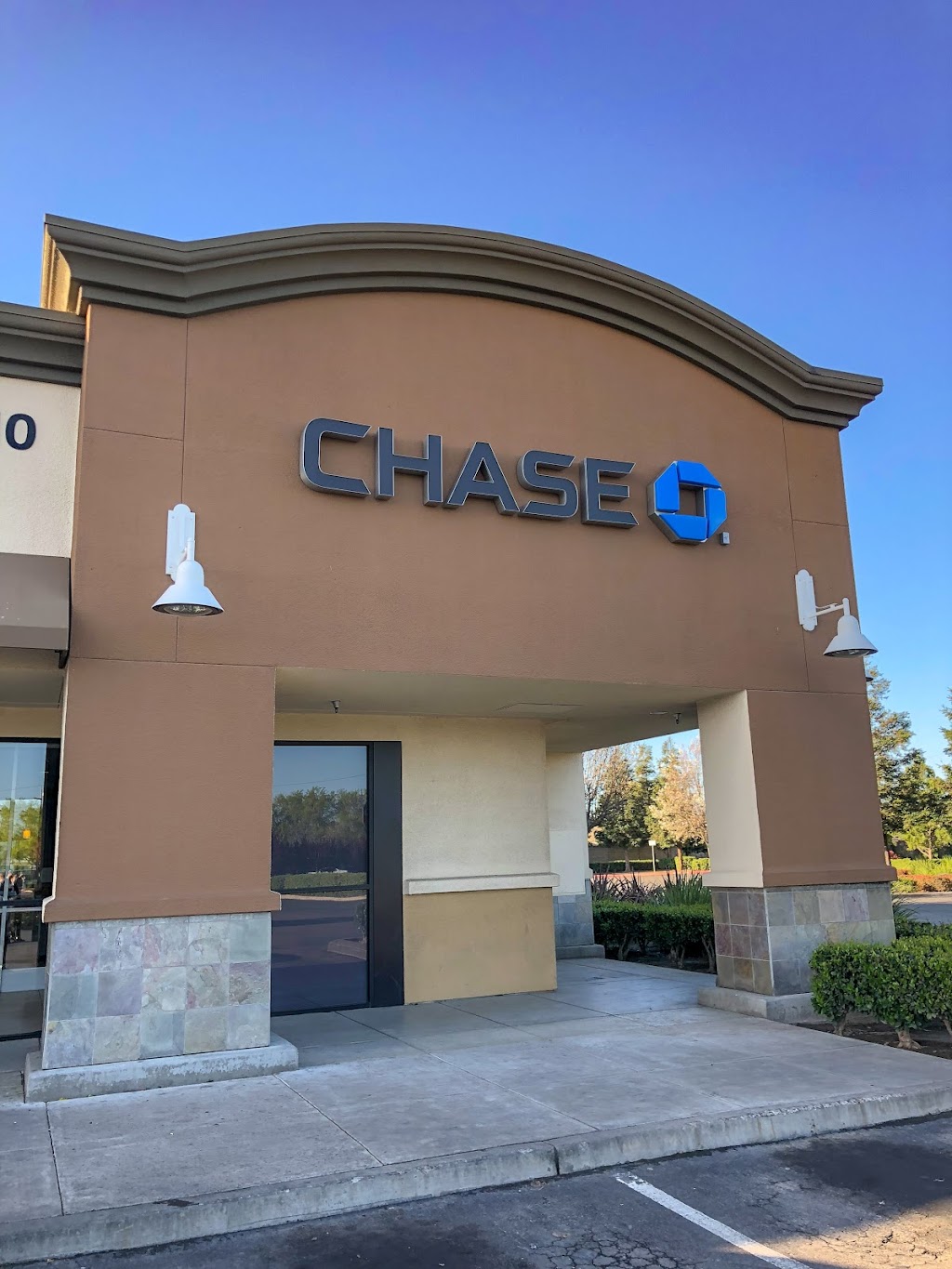 Chase Bank | 15318 S Harlan Rd, Lathrop, CA 95330, USA | Phone: (209) 858-1959