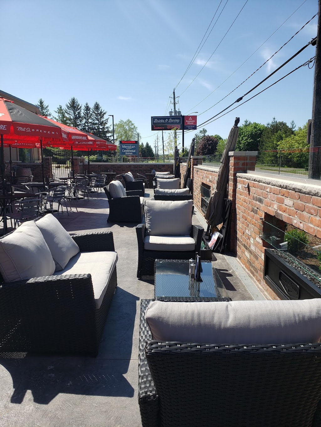 Bricks & Barley | 1573 Four Mile Creek Rd, Niagara-on-the-Lake, ON L0S 1J0, Canada | Phone: (905) 468-8808