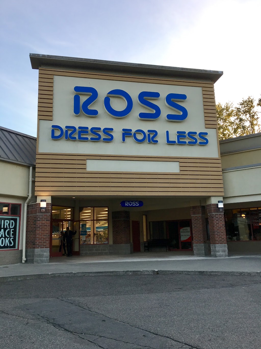 Ross Dress for Less | 17171 Bothell Way NE, Lake Forest Park, WA 98155 | Phone: (206) 361-3977