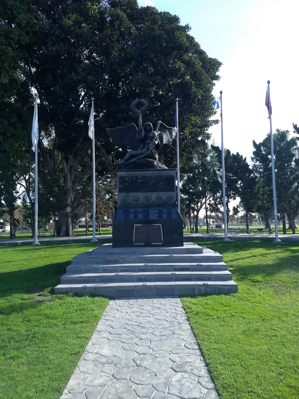 Bell Gardens Veterans Park | 6662 Loveland St, Bell Gardens, CA 90201, USA | Phone: (562) 806-7650