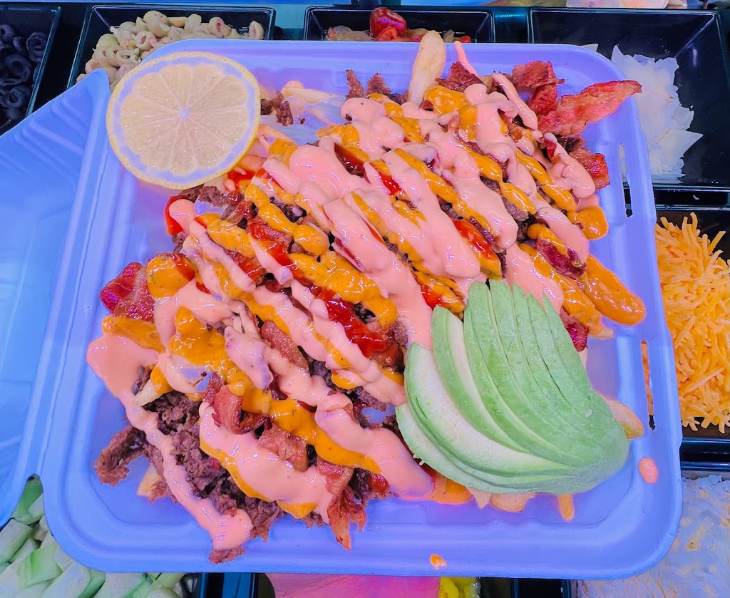 DAY & NIGHT DELI | 302 Guy Lombardo Ave, Freeport, NY 11520, USA | Phone: (516) 415-7284