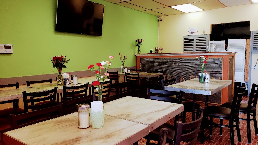 Puerto de Acajutla Restaurant | 15022 Prairie Ave, Hawthorne, CA 90250, USA | Phone: (424) 269-1264