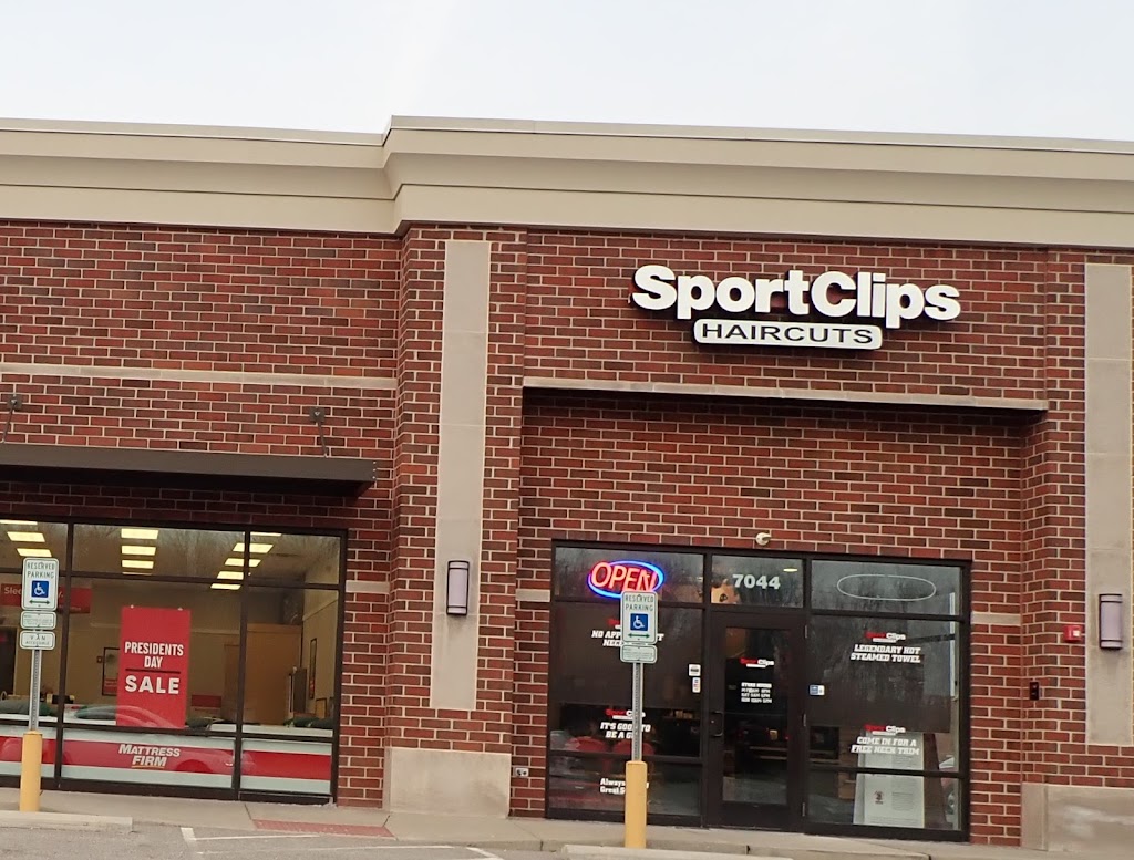 Sport Clips Haircuts of Bainbridge | 7044 Aurora Rd, Aurora, OH 44202, USA | Phone: (330) 840-2700