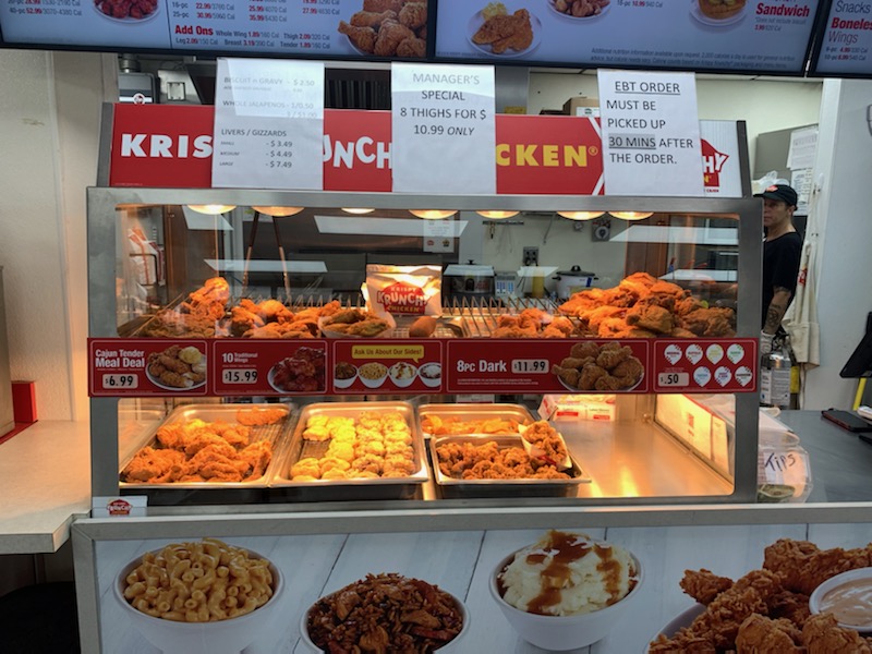 Krispy Krunchy Chicken @ Leesburg Mobil | 2340 W Main St, Leesburg, FL 34748, USA | Phone: (352) 315-1114