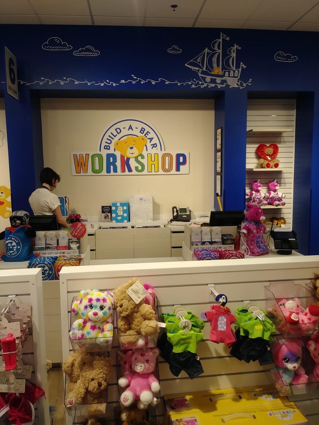 Build-A-Bear Workshop | 8111 Concord Mills Boulevard Suite 618A, Concord, NC 28027, USA | Phone: (980) 258-6093