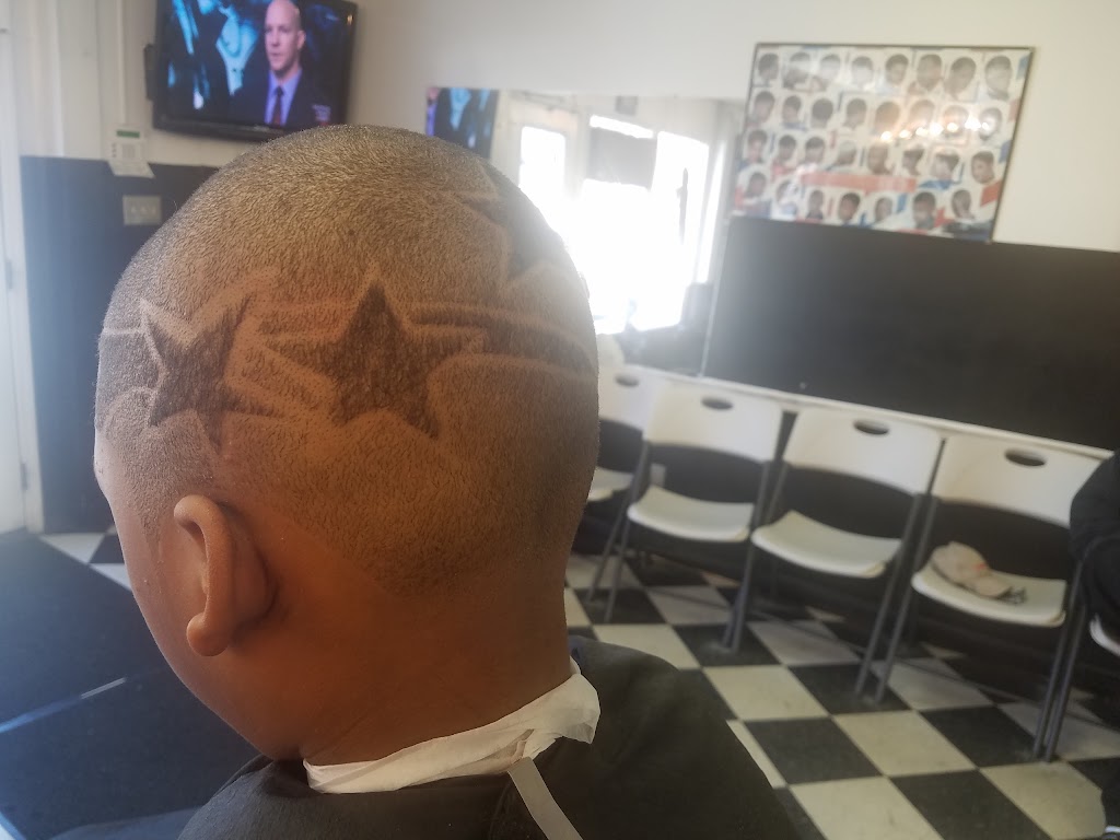 Creative Cuts Barber Shop | 4425 St James Church Rd, Raleigh, NC 27604, USA | Phone: (919) 855-0779