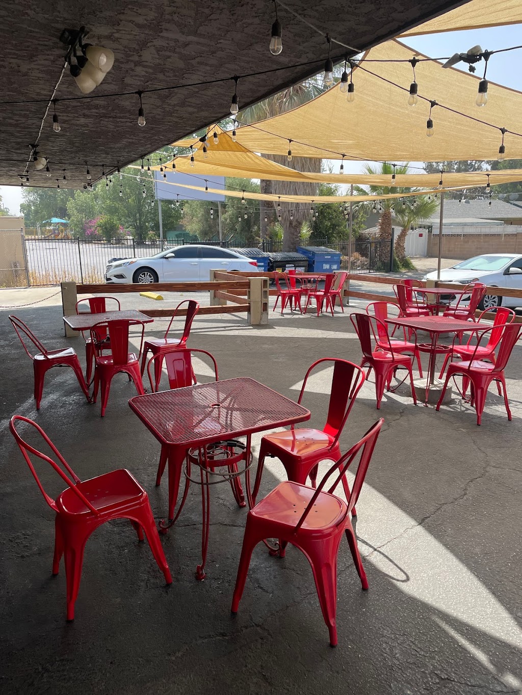 Nic’s Burgers & Bowls | 9846 Mason Ave, Chatsworth, CA 91311, USA | Phone: (818) 626-8968