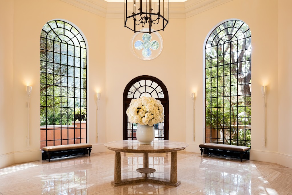 Rosewood Mansion on Turtle Creek | 2821 Turtle Creek Blvd, Dallas, TX 75219, USA | Phone: (214) 559-2100