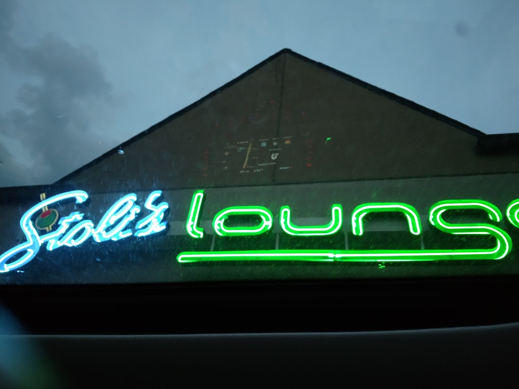 Stolis Lounge | 715 N 120th St, Omaha, NE 68154, USA | Phone: (402) 614-6644