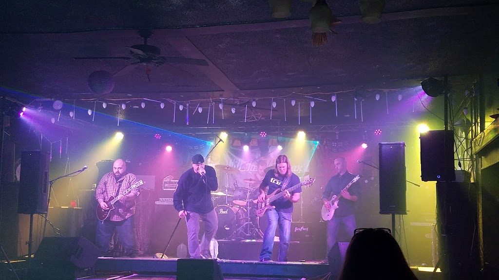 Meadowbrook Saloon | 119 Meadowbrook Rd, Fultonville, NY 12072, USA | Phone: (518) 922-7777