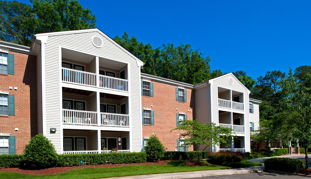 Shorewood Cove Senior Living | Shorewood Cove, Senior, Apts, 293 Corporate Blvd, Norfolk, VA 23502, USA | Phone: (757) 461-4080