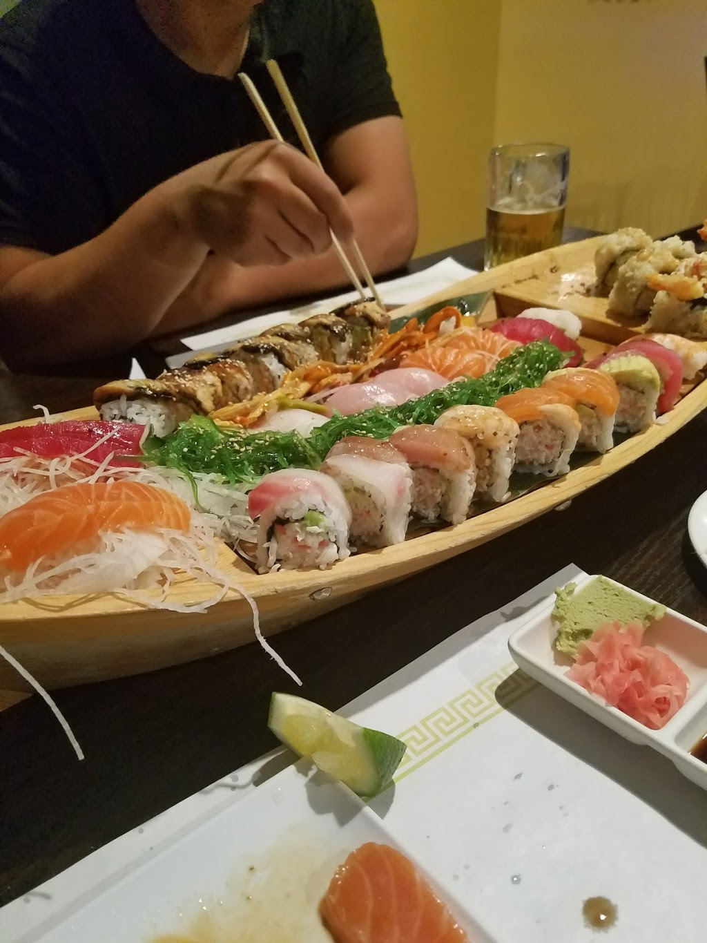 Sushi 21 | 235 S Gaffey St, San Pedro, CA 90731, USA | Phone: (310) 833-9999