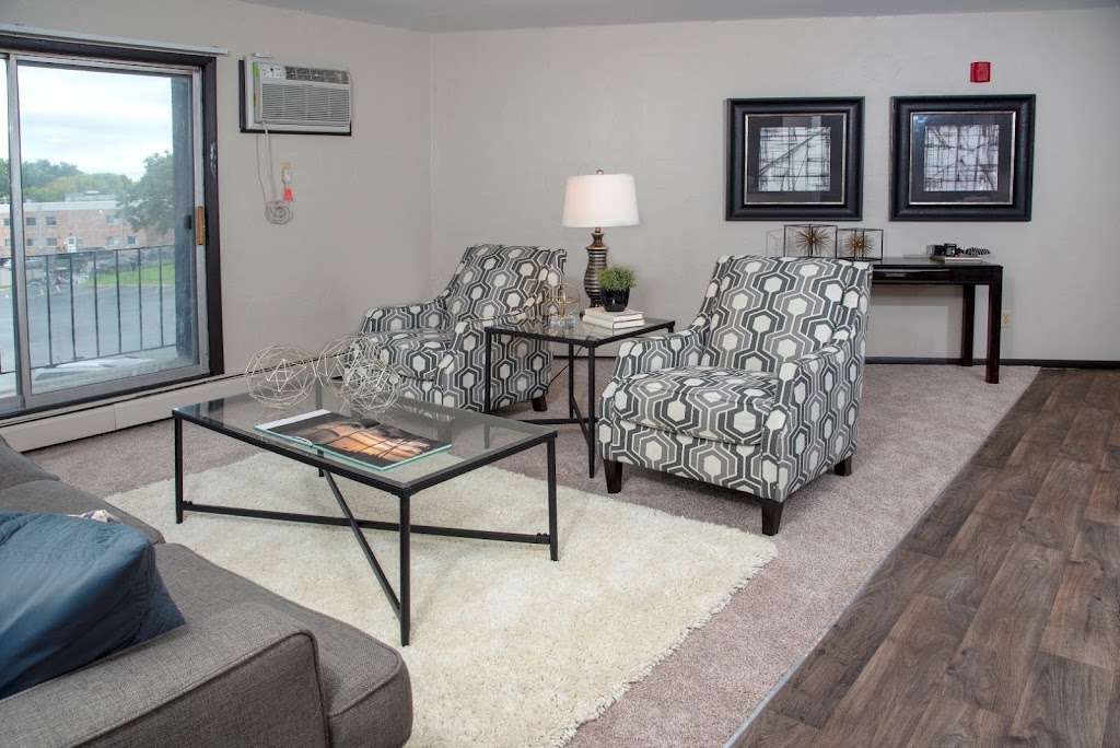 Highland Park Apartments | 630 Osborne Rd NE #205, Fridley, MN 55432, USA | Phone: (763) 780-6060