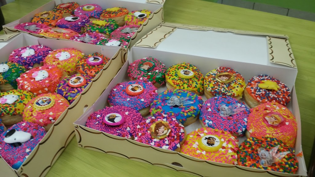Sweet Spot Donuts | 3105 Ira E Wds Ave #130, Grapevine, TX 76051, USA | Phone: (682) 223-1008