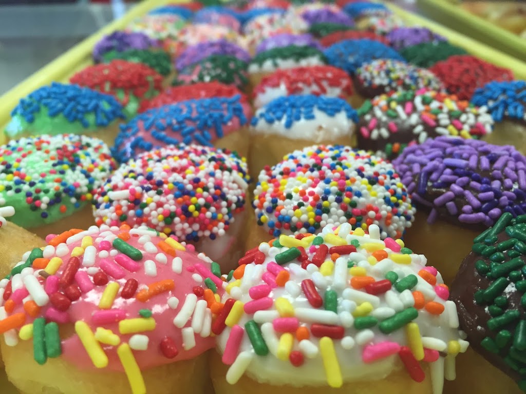 Mustang Donuts | 1337 East hwy 152 #117, Mustang, OK 73064, USA | Phone: (405) 261-0922