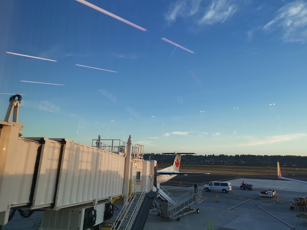 Air Canada | 7000 NE Airport Way, Portland, OR 97218, USA | Phone: (888) 247-2262