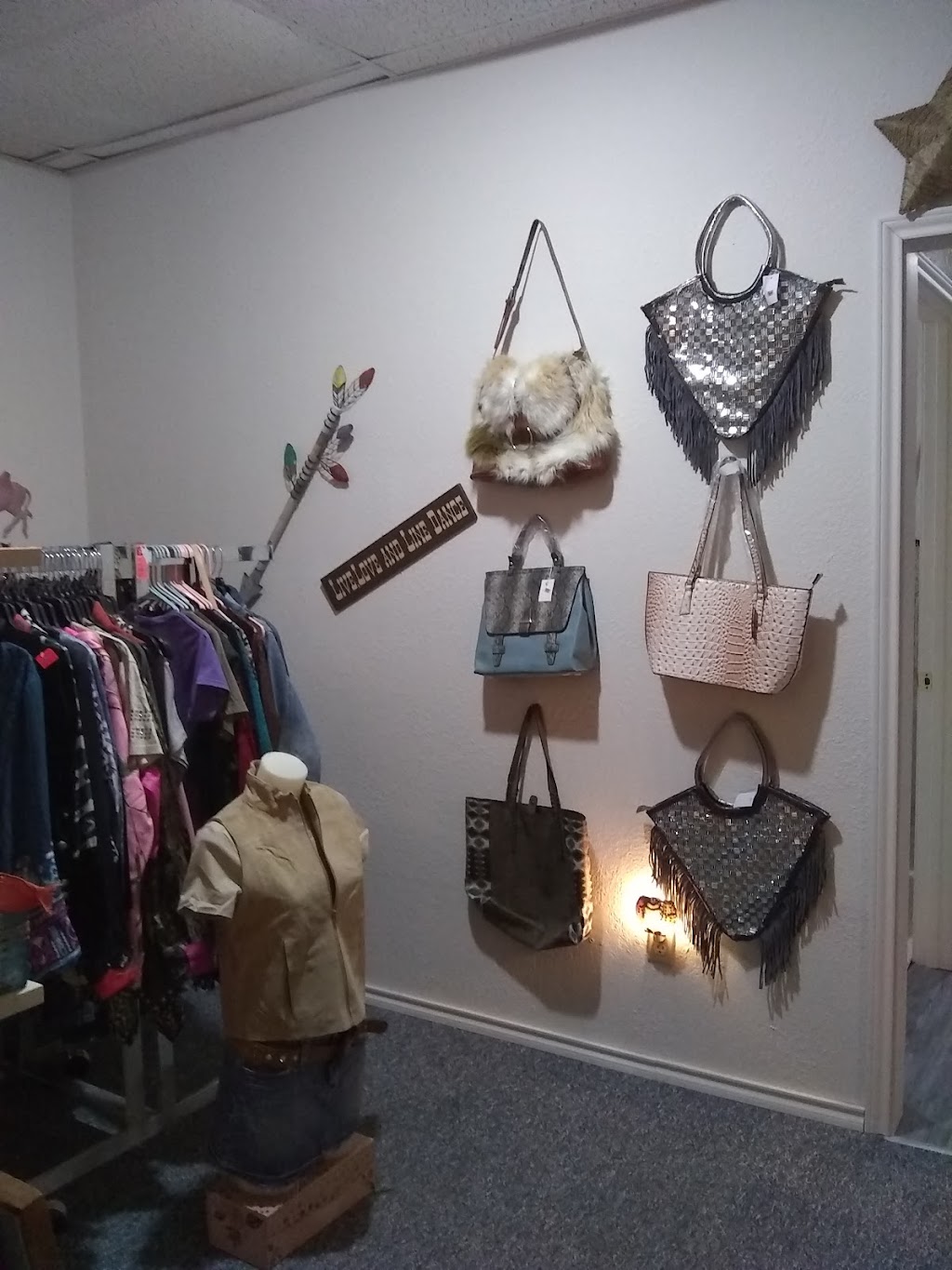 Grace N Lace Boutique N More | 1410 S 3rd St, Mabank, TX 75147, USA | Phone: (903) 519-4549