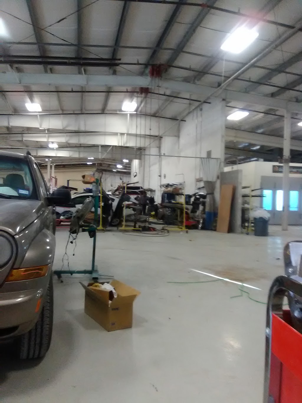 Caliber Collision | 5330 Ayers St, Corpus Christi, TX 78415, USA | Phone: (361) 854-4641