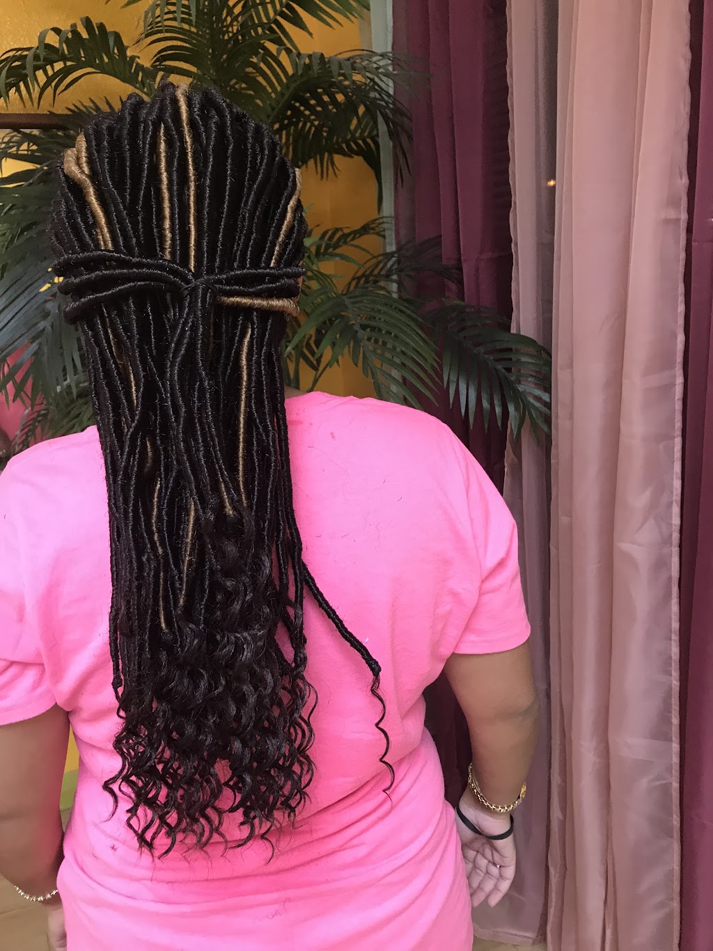 Idas Hair Braiding | 4220 Matlock Rd, Arlington, TX 76018, USA | Phone: (817) 557-3999