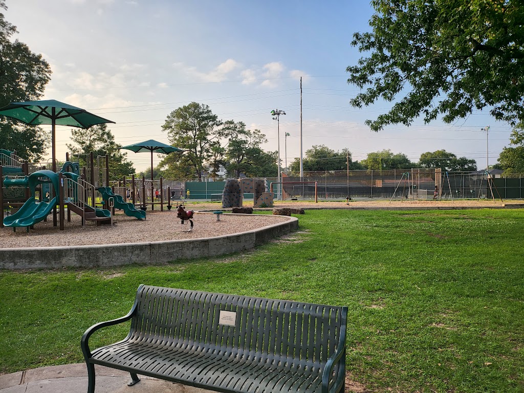 Jaycee Park | 1300 Seamist Dr, Houston, TX 77008, USA | Phone: (832) 395-7000