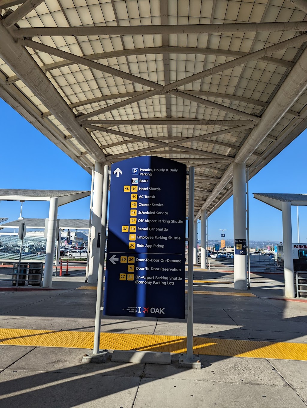 Oakland Airport Hourly Parking | 1 Airport Dr, Oakland, CA 94621, USA | Phone: (510) 563-3200