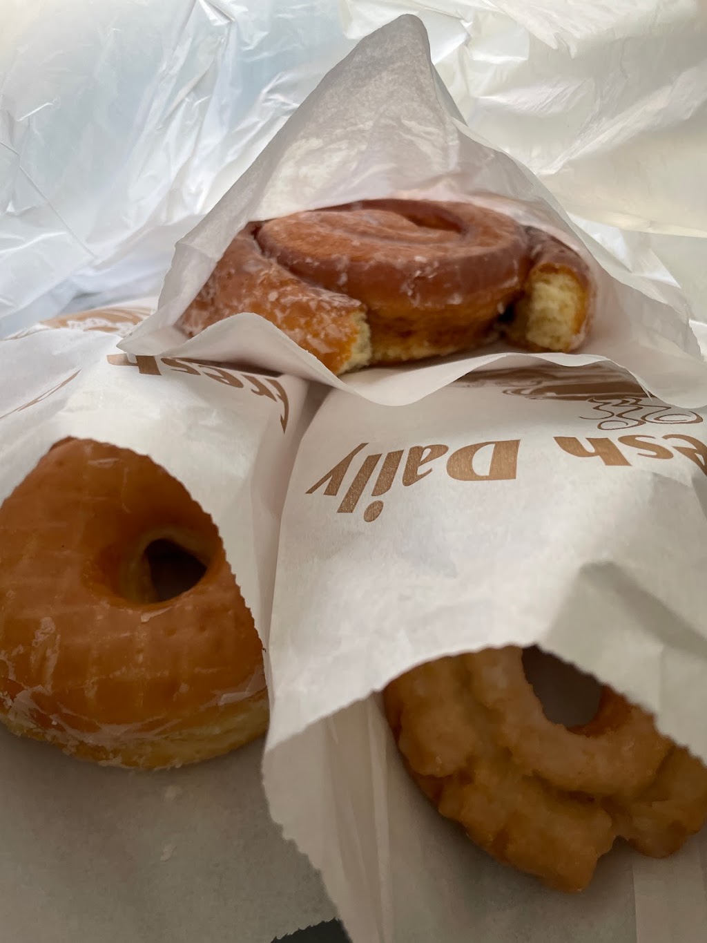 Us Best Donut | 15040 Prairie Ave, Hawthorne, CA 90250, USA | Phone: (310) 675-1018