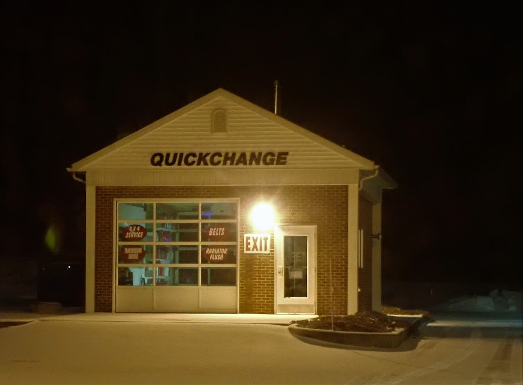 Quick Change Oil Aurora | 376 Aurora Commons Cir, Aurora, OH 44202, USA | Phone: (330) 562-9400