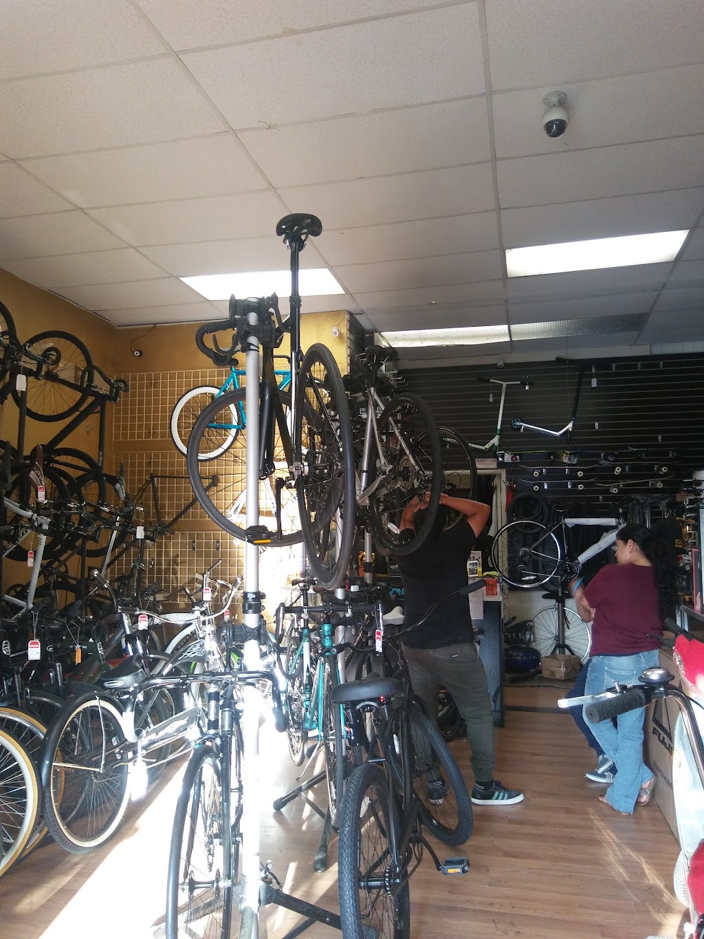 Bike Revolution Bike Shop | 4258 Peck Rd, El Monte, CA 91732, USA | Phone: (626) 348-6412