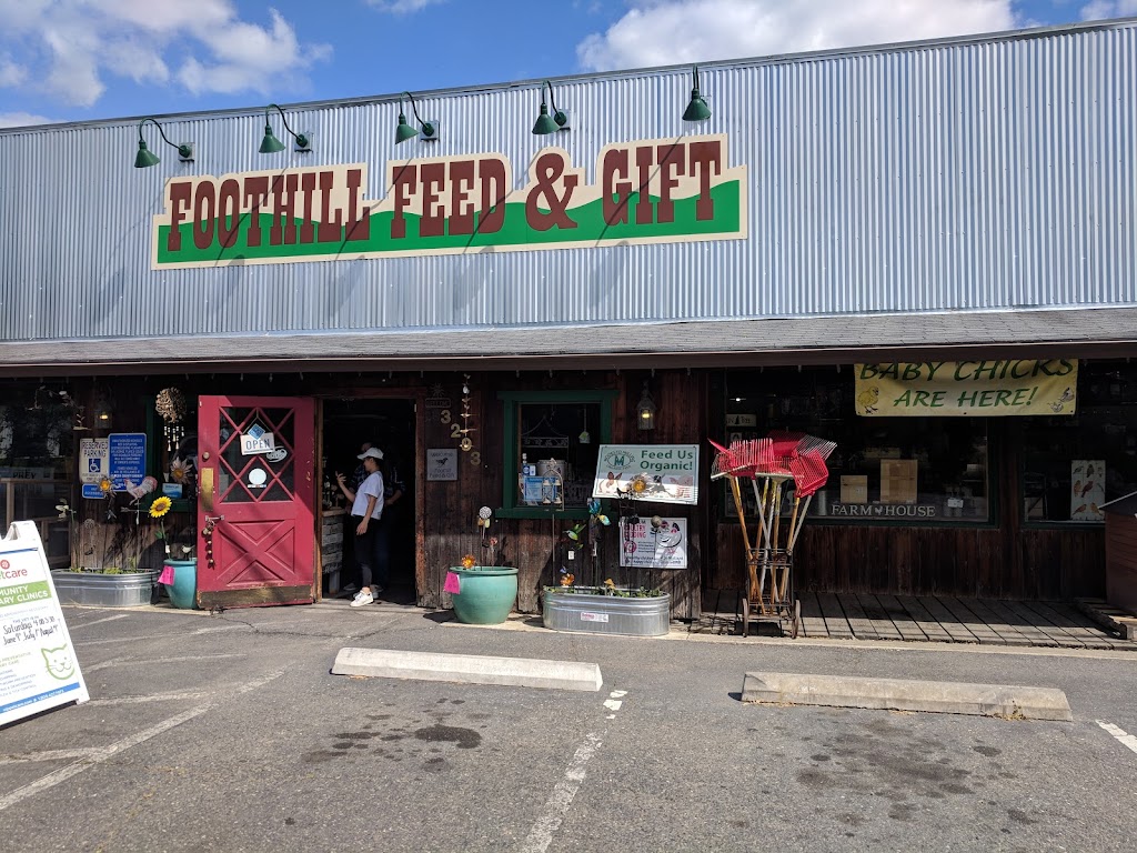 Foothill Feed & Gift | 3293 Taylor Rd, Loomis, CA 95650, USA | Phone: (916) 652-7121