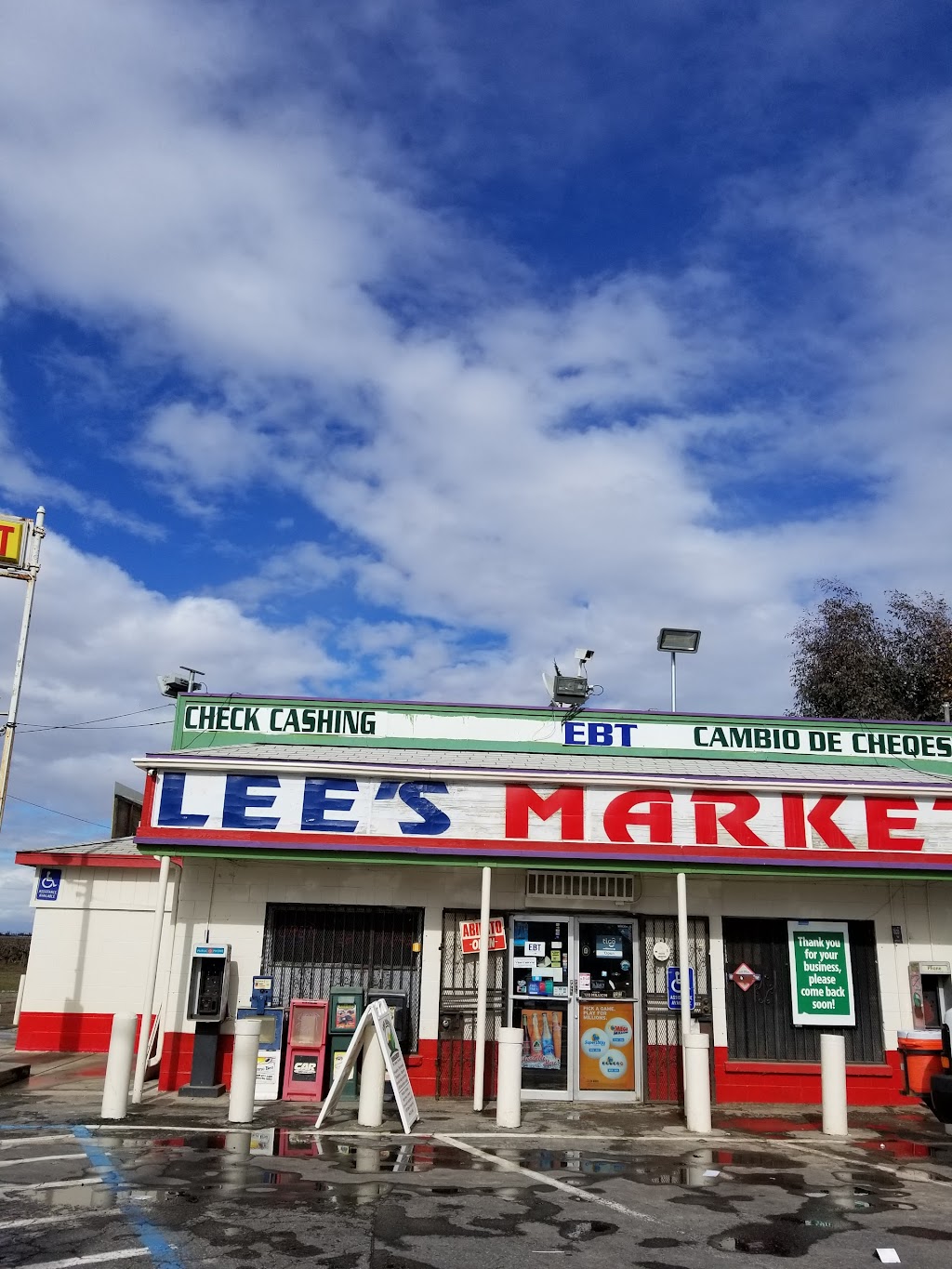 Lees Market | 14942 S Highland Ave, Selma, CA 93662, USA | Phone: (559) 896-6056
