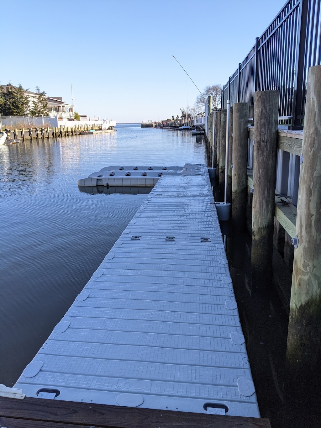 EZ Dock of Long Island | 3596 Ocean Ave, Seaford, NY 11783, USA | Phone: (516) 468-3625