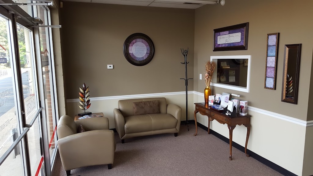 Metro by T-Mobile | 3500 B Summit Ave, Greensboro, NC 27405, USA | Phone: (336) 617-6897 Metro by T-Mobile | 3500 B Summit Ave, Greensboro, NC 27405, USA | Phone: (336) 617-6897