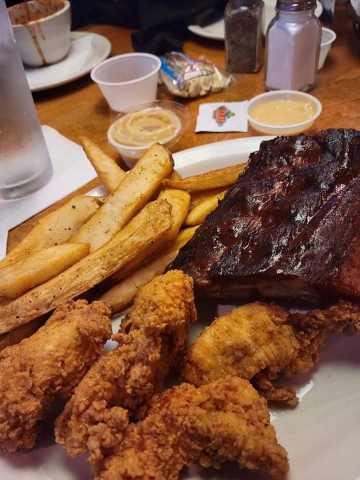 Texas Roadhouse | 201 Grand Hill Pl, Holly Springs, NC 27540, USA | Phone: (919) 577-1900