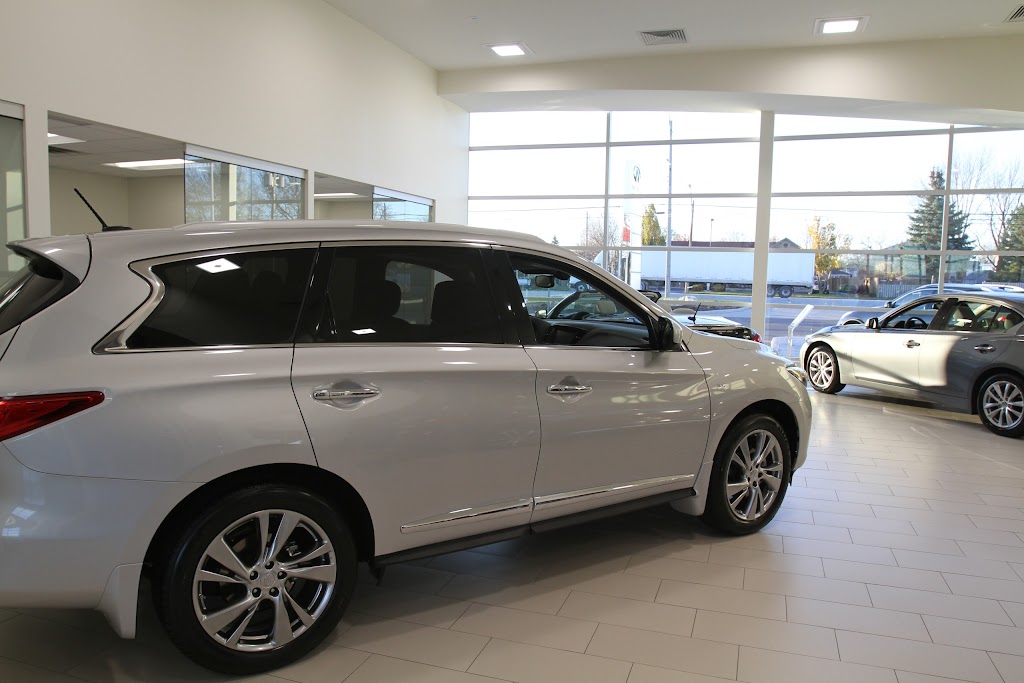 Infiniti of Windsor | 9760 Tecumseh Rd E, Windsor, ON N8R 1A2, Canada | Phone: (519) 979-7925